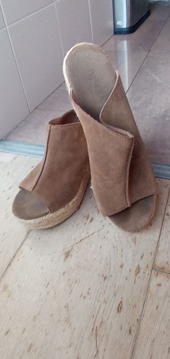 Sandalias plataforma Bimba y Lola