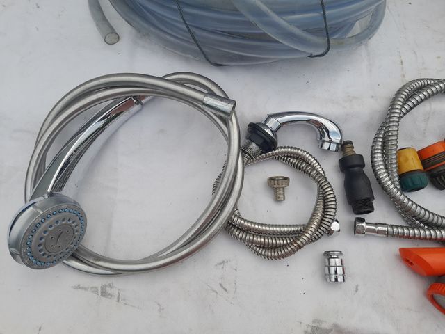 Mangueras y boquillas de riego