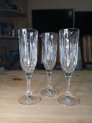 3 Copas Cristal - Elegantes Vasos