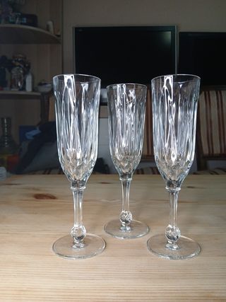 3 Copas Cristal - Elegantes Vasos
