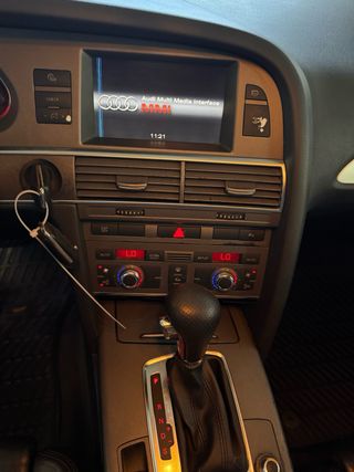 Audi A6 avant 3.0tdi automatico quattro 2010