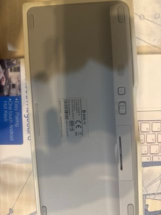 Teclado Bluetooth Samsung - Blanco