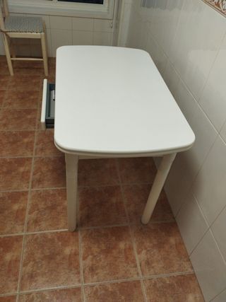 Mesa plegable blanca - Cocina