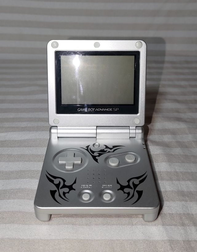 Game Boy Advance SP Tribal Plata