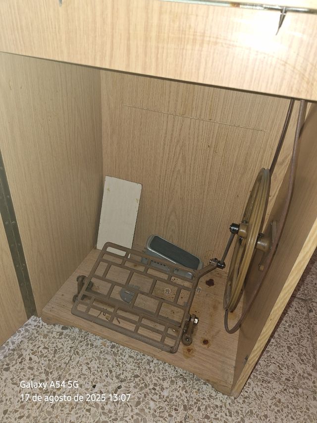 Máquina coser Singer Antigua