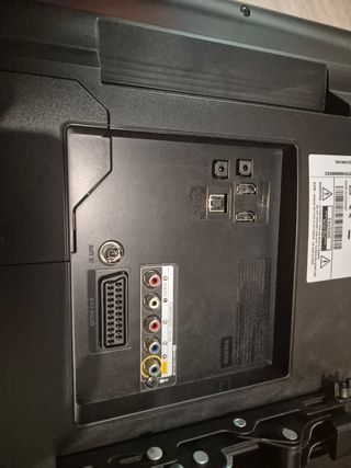 TV Samsung 37" negra