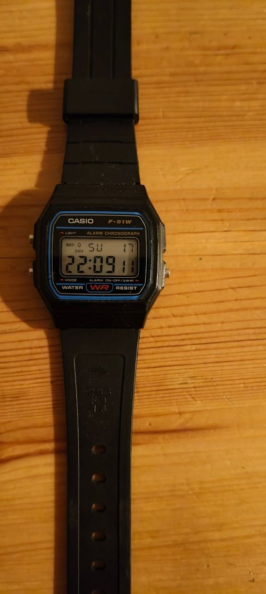 Casio F-91W - Reloj digital negro
