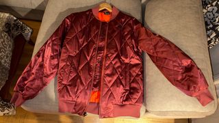 Cazadora bomber Nike Air roja XS