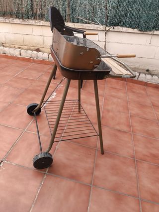 Barbacoa exterior usada