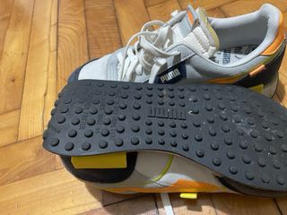 Tenis Puma - Gris & Naranja