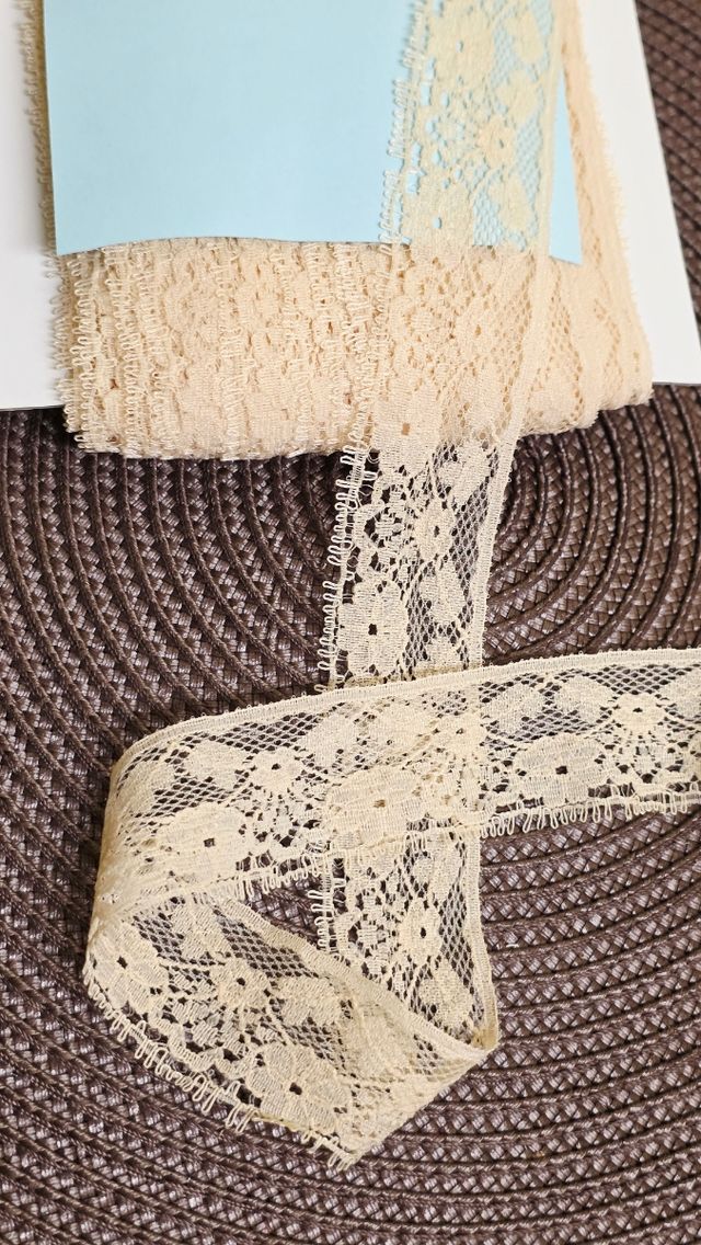 25m Cinta de encaje beie 