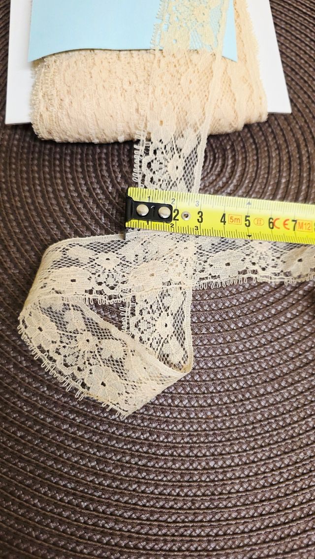 25m Cinta de encaje beie 