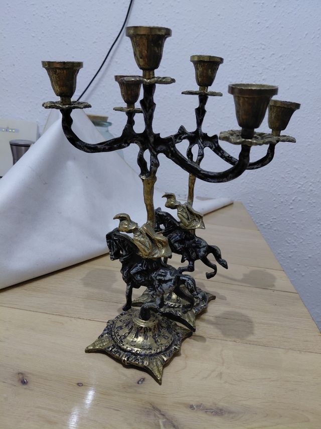 Candelieri antichi in bronzo - 2 pezzi