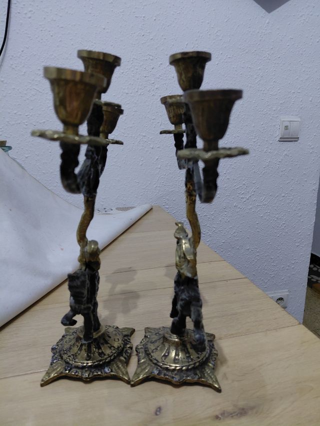 Candelieri antichi in bronzo - 2 pezzi