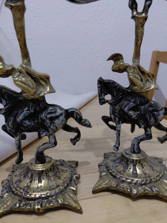 Candelieri antichi in bronzo - 2 pezzi