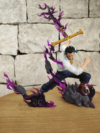 Figura Mihawk One Piece 35 cm