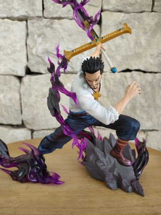 Figura Mihawk One Piece 35 cm