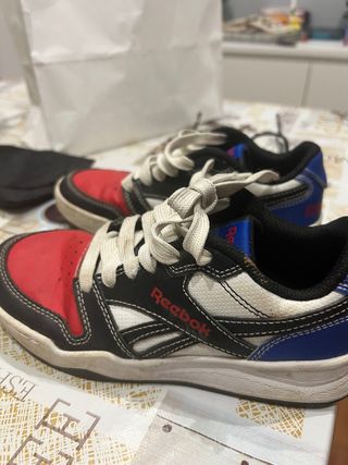 Zapatillas Reebok niño - rojas y azules talla 33