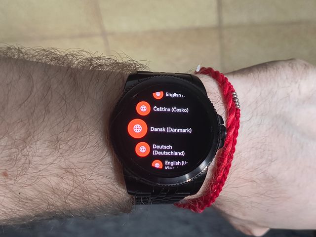 Fossil Gen 5E acciaio 44mm, ottime condizioni