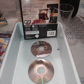 
 2 juegos Resident Evil 4 - GameCube PAL
Resident