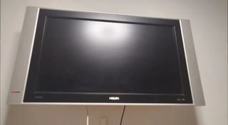 TV Philips 32" - Gris plata