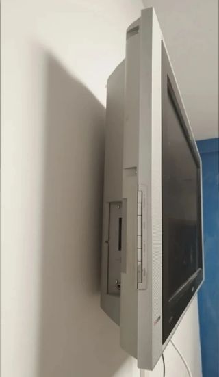 TV Philips 32" - Gris plata