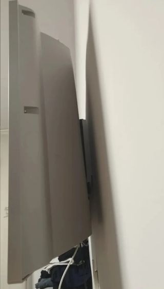 TV Philips 32" - Gris plata