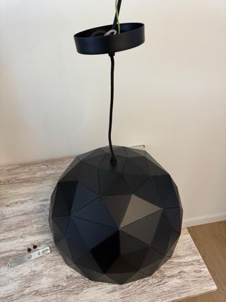 Lámpara techo moderna - negra y dorada