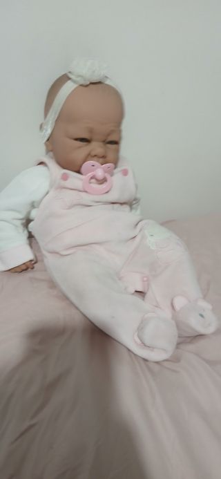 Boneca Reborn - Bebê Realista
