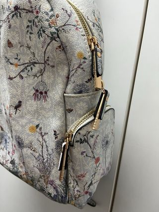 Mochila estampada floral