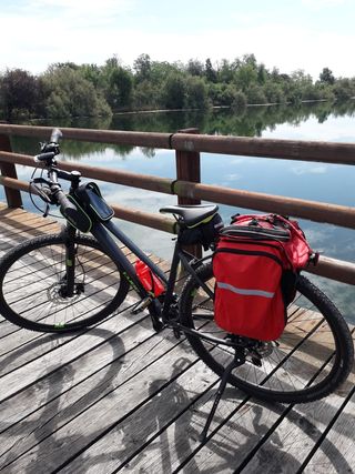 Bicicleta Cube -  Vendesi bicicletta da trekking"
