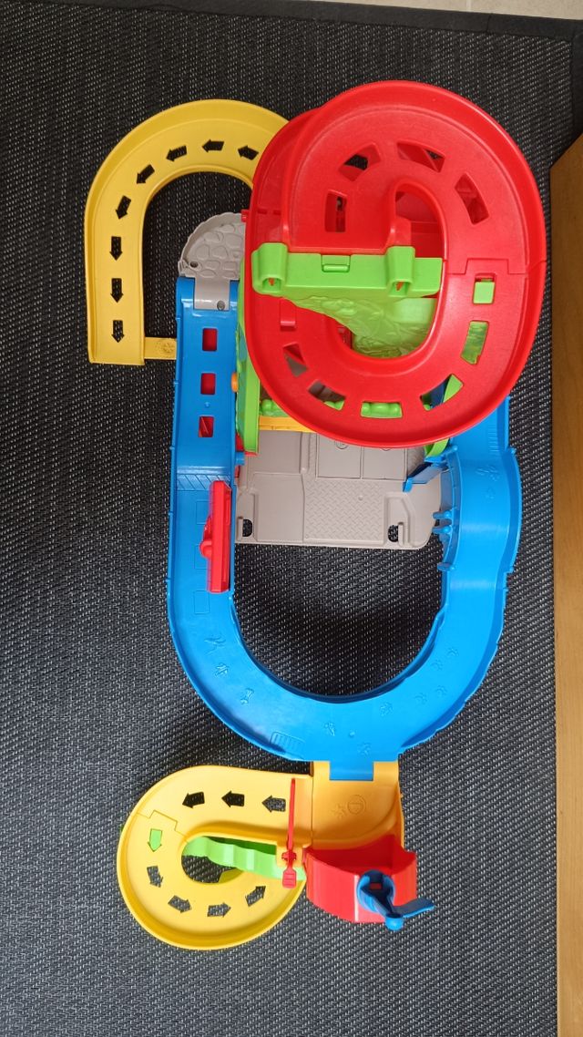 Fisher Price Garaje o parking 2 en 1