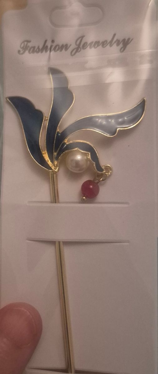 Accesorios pelo dorados y rosas