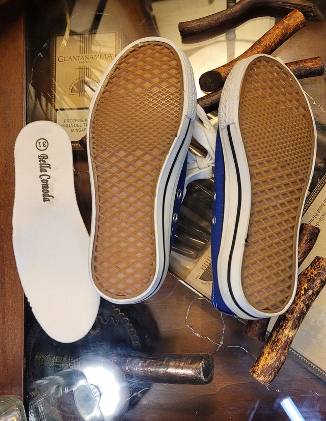 Sneakers bambino nr. 31.