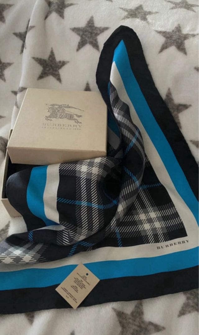 Pañuelo Burberry | Azul y Negro