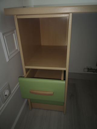 Cama nido juvenil con armario