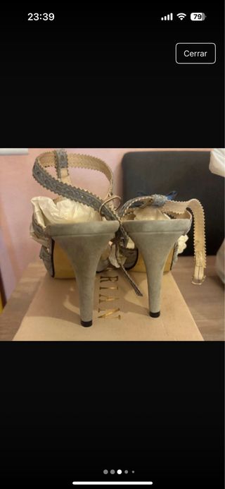 Sandalias tacón gris azulado