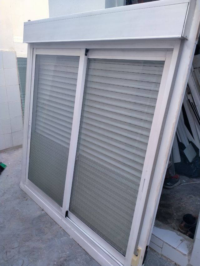 2Ventanas de 138x144 persiana y cristal climalit