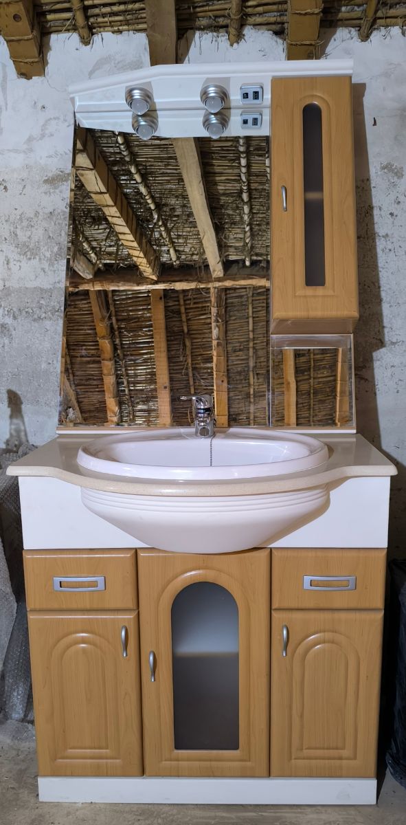 Mueble baño completo: lavabo, grifo, espejo....