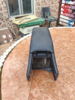 Reposabrazos central Mercedes CLK