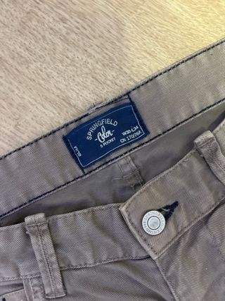 Pantalones tejanos grises