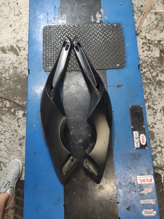 Laterales TMAX 500 - Negro