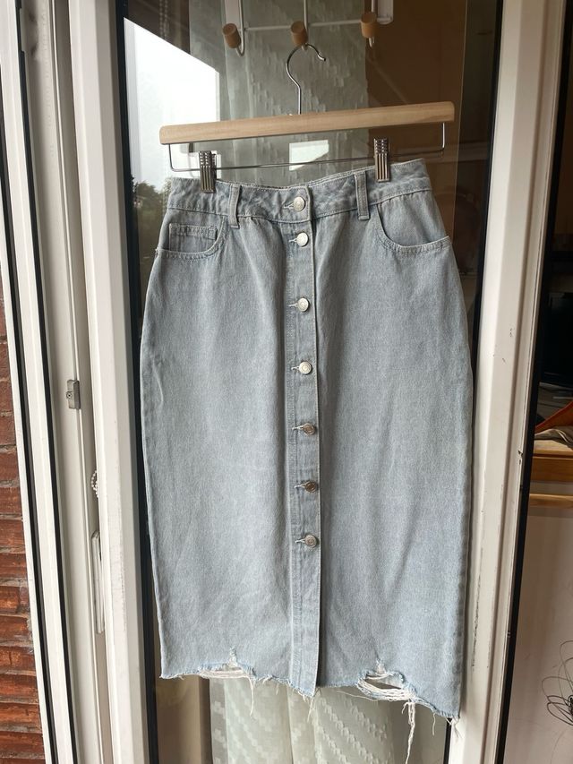 Falda vaquera midi azul claro