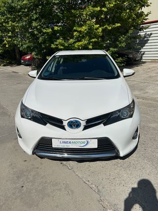 Toyota Auris 2013
