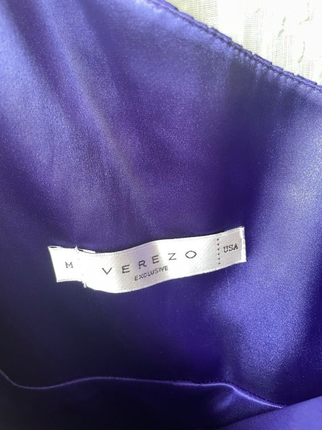 Vestido morado asimétrico cóctel fiesta