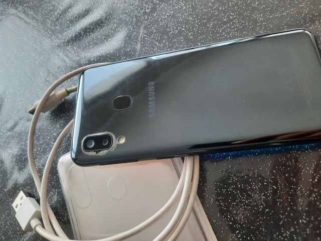 Samsung Galaxy A20e - Smartphone Nero