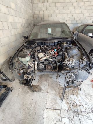 Mecanico coches. Reparación, modificación, etc