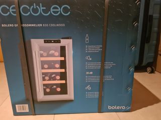 Vinoteca Cecotec Bolero 830