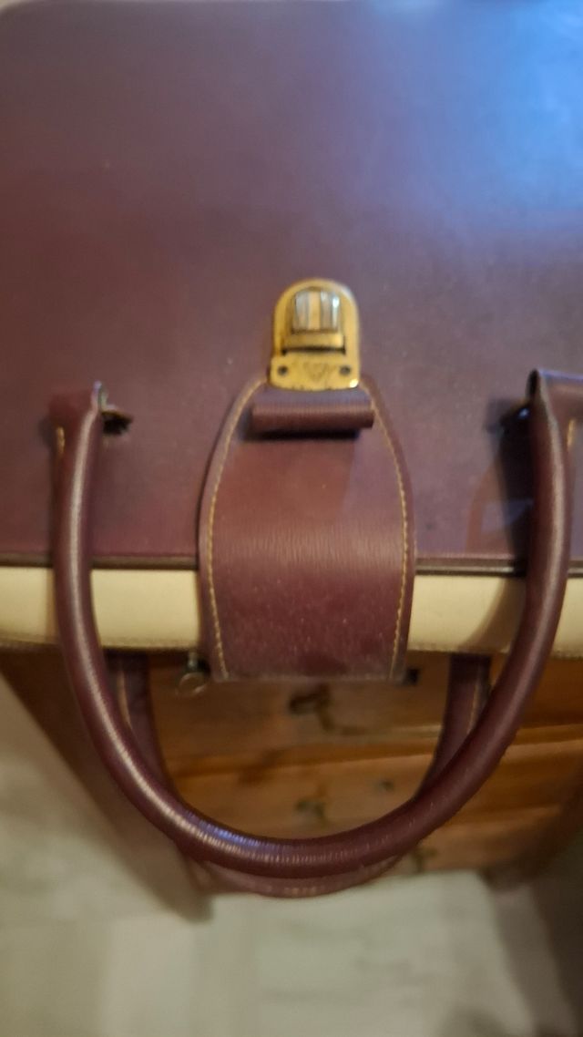 Vecchia macchina da scrivere ridotta 50€