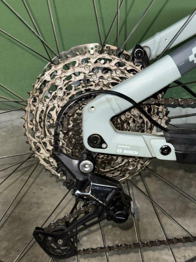 bicicleta eléctrica Cube Stereo Hybrid 120P